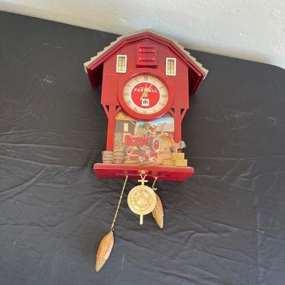 International Farmall Coocoo clock