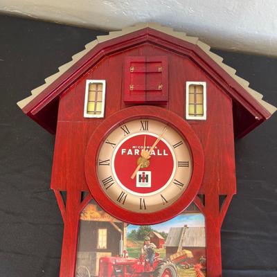International Farmall Coocoo clock