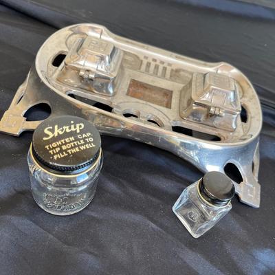 Awesome white metal ink well