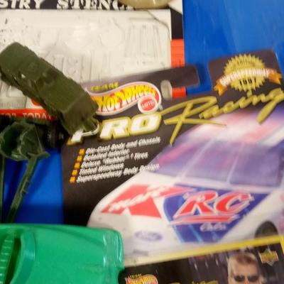 LOT 130 LOT OF MISC. SMALLS
