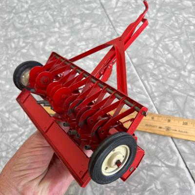TruScale Planter