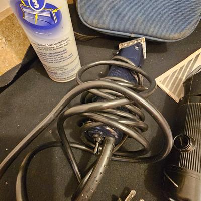 Assortment of Oster Animal Clippers (G-JS)