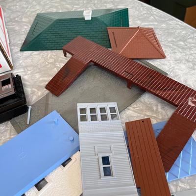 Model RR Buildings