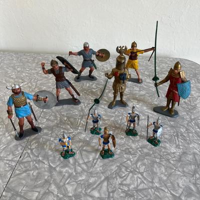 Plastic Medieval warriors