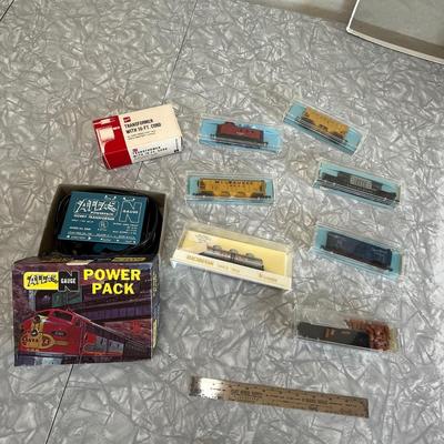 N scale rail cars