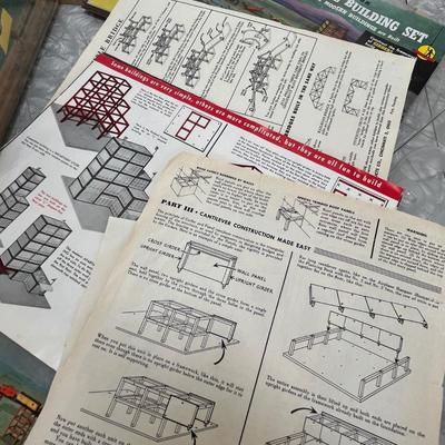 Plastic building group