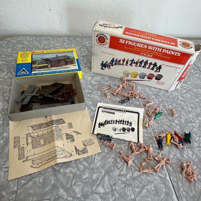 N scale items