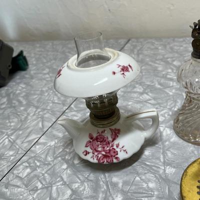 Lot of oil lamps