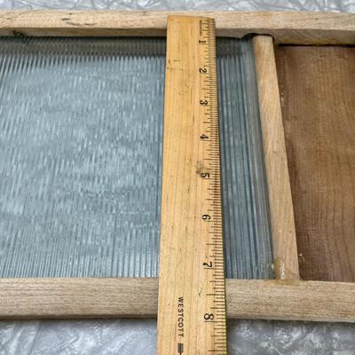 Antique wash board