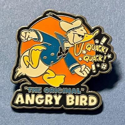 Disney Parks 2013 Disney DONALD DUCK "The Original" Angry Bird Collectors Pin