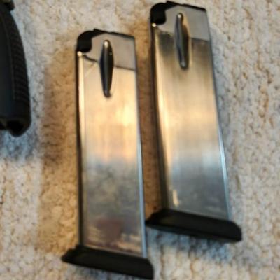 LOCAL PICK UP ONLY Springfield Armory XD- .40 SW caliber with case and two clips