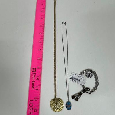 Jewelry Lot - 2 necklaces, bracelet