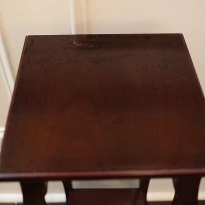 BOMBAY CO. Mahogany 2-Tier Pedestal Stand Side Table