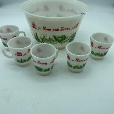 Tom & Jerry’s-Hazel atlas punch bowl and 6 cups