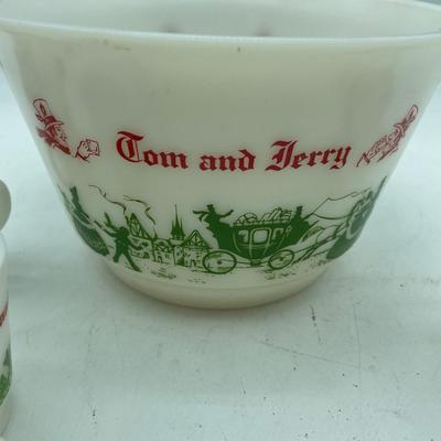 Tom & Jerry’s-Hazel atlas punch bowl and 6 cups