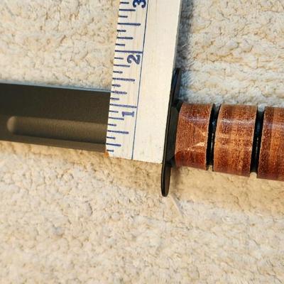 KA-BAR Full-Size U.S.M.C. Straight Edge Knife Brown, Leather Sheath