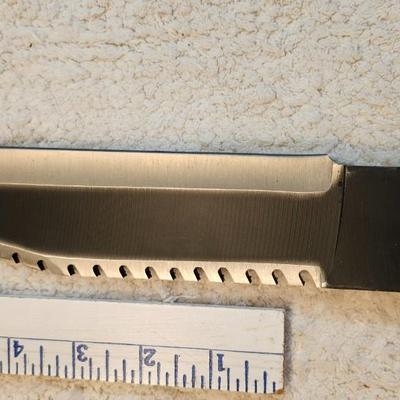 Rambo 2 hand signed version tied with black rope tactical survival knife saber