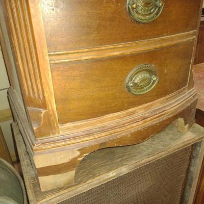 Pair of Vintage Mahogany Matching Bedside Dressers