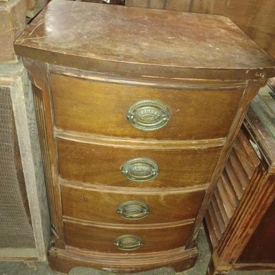 Pair of Vintage Mahogany Matching Bedside Dressers