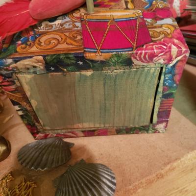 Christmas in August: Lots of Decor! (BS-KD)