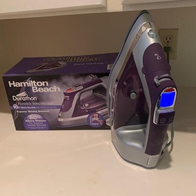 Makita Cordless Vacuum with Laundry and Household Supplies (MB-HS)