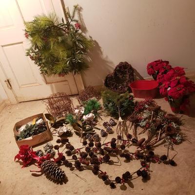 Pinecone, Wreath, and Poinsettia Christmas Decor & More (BS-KD)