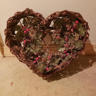 Pinecone, Wreath, and Poinsettia Christmas Decor & More (BS-KD)