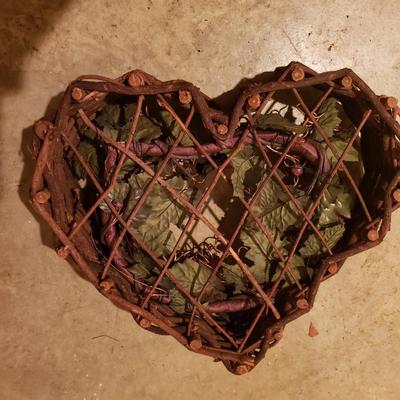 Pinecone, Wreath, and Poinsettia Christmas Decor & More (BS-KD)