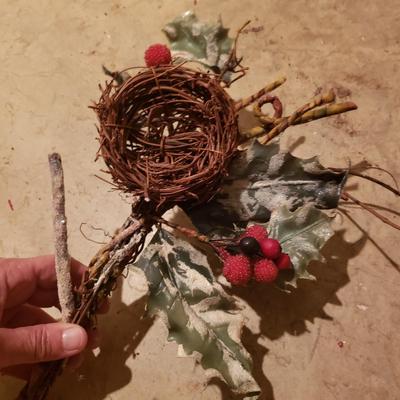 Pinecone, Wreath, and Poinsettia Christmas Decor & More (BS-KD)