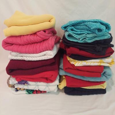 Women's Sweaters and Tops Small (PC-BBL)