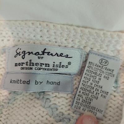Women's Sweaters and Tops Small (PC-BBL)