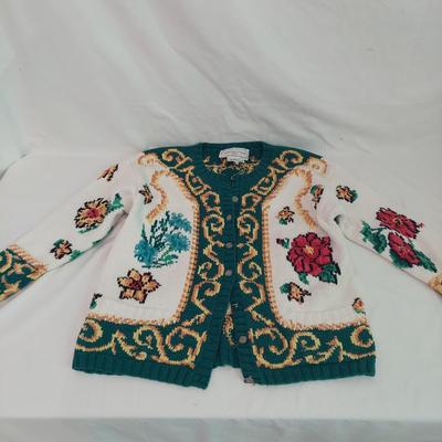 Women's Sweaters and Tops Small (PC-BBL)