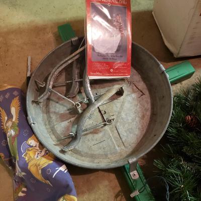 Christmas Tree NIB, Wreath, Lights and Gnomes (BS-KD)