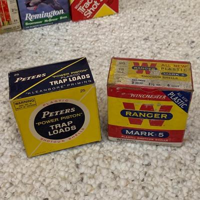 Large Variety of Plastic 12 Guage Shotgun Shells (PC-HS)
