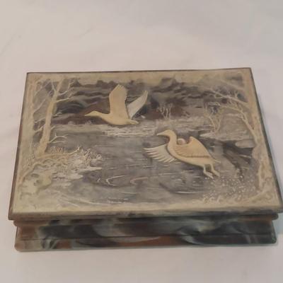 Inlay Stone Box plus Small Carved Animals (PC-BBL)