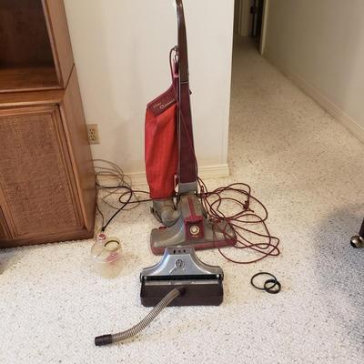 Kirby Classic III Rug Renovator Vacuum and Accessories (BD-KD)