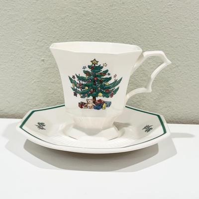 NIKKO ~ Christmastime ~ Footed Cup & Saucer Set ~ Set Of Twelve (12)