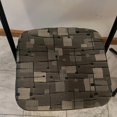 Four Folding Chairs & Table (PC-MG)