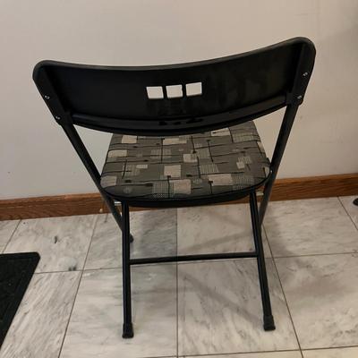 Four Folding Chairs & Table (PC-MG)