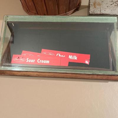 Apple box, vintage display case