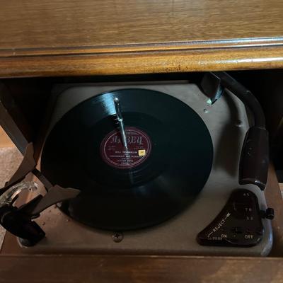 Silvertone radio/record player cabinet