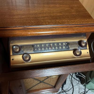 Silvertone radio/record player cabinet