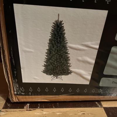 Christmas tree 7’ slim