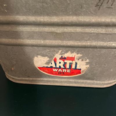 Metal wash tub