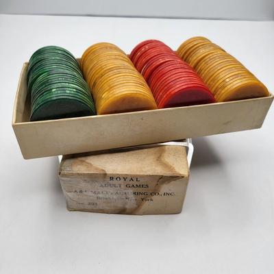 100 Piece Vintage Bakelite Poker Chips