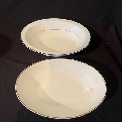 Pickard Brocade Pattern China Set 8+Person & Extras (O-MG)