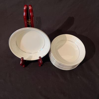 Pickard Brocade Pattern China Set 8+Person & Extras (O-MG)