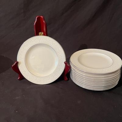 Pickard Brocade Pattern China Set 8+Person & Extras (O-MG)