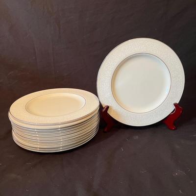 Pickard Brocade Pattern China Set 8+Person & Extras (O-MG)