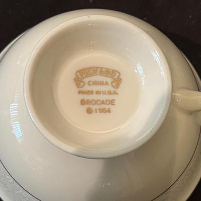 Pickard Brocade Pattern China Set 8+Person & Extras (O-MG)